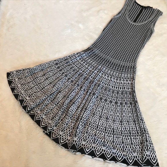 NIC+ZOE Dresses & Skirts - Nic + Zoe black and white dress size XS